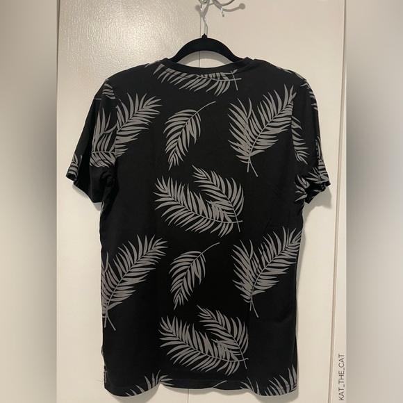 Puma Men's T-Shirt with Palm Leaves Design in Small - Picture 6 of 15